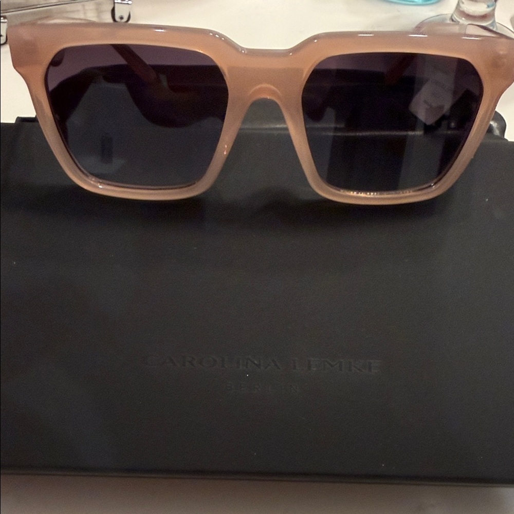 Carolina Lemke Women’s Beige Square Sunglasses